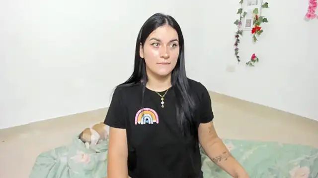 Emic  online show from 22, 11, 2025