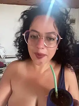 Snapshot of babyluna939 chatting on 3, 3, 2025 babyluna939 online show from 3, 3, 2025