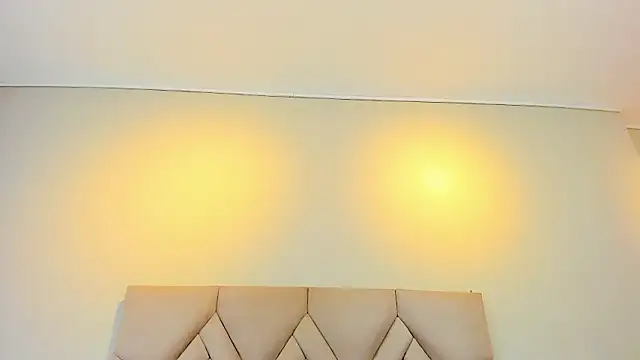 Isis Osman online show from 3, 2, 2026