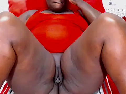 Snapshot of Honeybumsx32 chatting on 17, 5, 2026 Honeybumsx32 online show from 17, 5, 2026