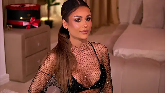 YasmineShaw online show from 22, 11, 2025