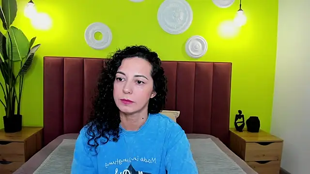 Snapshot of Linda_Insatiable chatting on 28, 4, 2026 Linda Insatiable online show from 28, 4, 2026