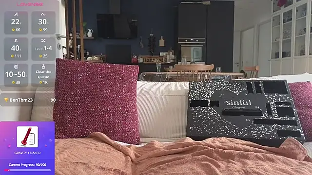 Luxymin34 online show from 12, 12, 2024