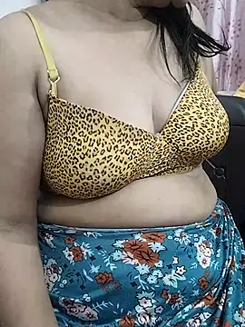 Snapshot of Urmila_bhabhii chatting on 25, 5, 2026 Urmila bhabhii online show from 25, 5, 2026