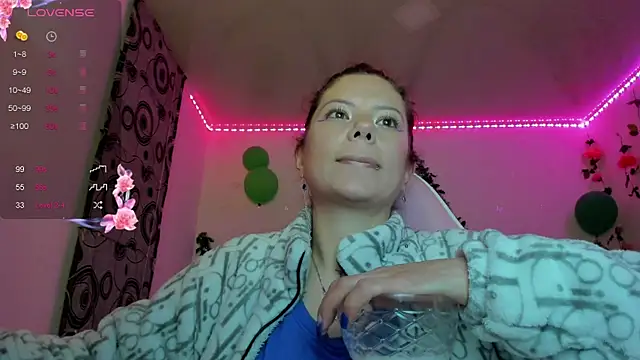 Snapshot of Susana_garcia_ chatting on 29, 12, 2024 Susana garcia  online show from 29, 12, 2024
