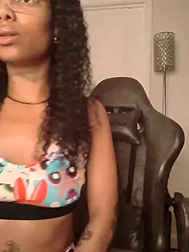 Snapshot of butterflybootyy chatting on 4, 5, 2026 butterflybootyy online show from 4, 5, 2026