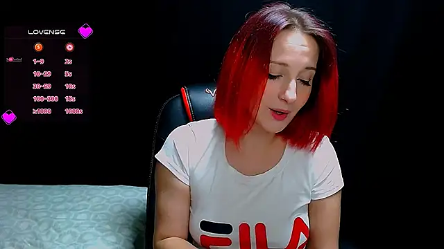 Snapshot of AgathaNoxe chatting on 19, 12, 2024 AgathaNoxe online show from 19, 12, 2024