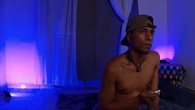 Snapshot of Mowgli_FFun chatting on 26, 5, 2026 Mowgli FFun online show from 26, 5, 2026