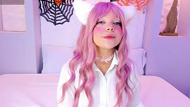 EmilyRouss  online show from 17, 10, 2025