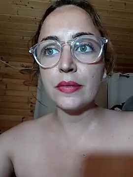 Snapshot of Selena_Selly7 chatting on 5, 6, 2026 Selena Selly7 online show from 5, 6, 2026