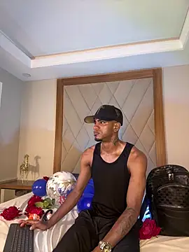 AaronCruz  online show from 2, 4, 2026