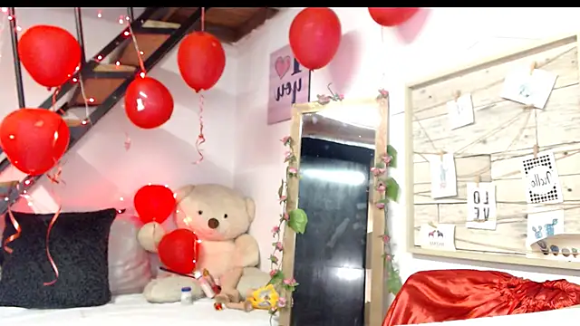 luna sky83 online show from 28, 9, 2025