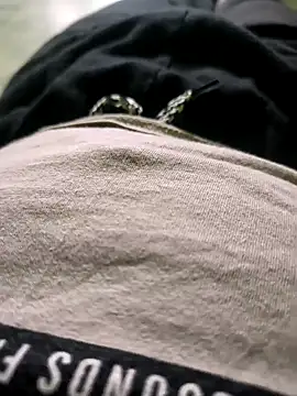 Snapshot of karthick25 chatting on 20, 10, 2025 karthick25 online show from 20, 10, 2025