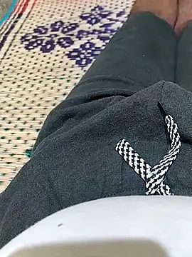 Snapshot of karthick25 chatting on 6, 1, 2026 karthick25 online show from 6, 1, 2026