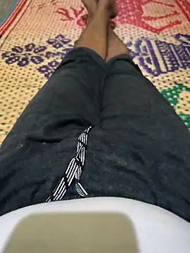 Snapshot of karthick25 chatting on 2, 3, 2026 karthick25 online show from 2, 3, 2026