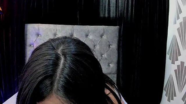 JulessCornett online show from 7, 3, 2025