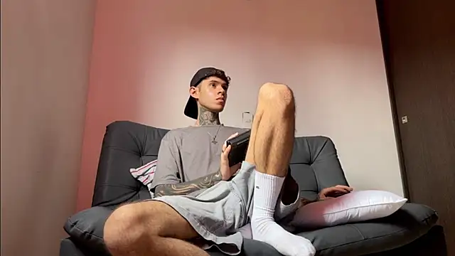 Saturno v online show from 15, 3, 2025