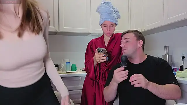 fcjuicy pussy online show from 23, 10, 2025