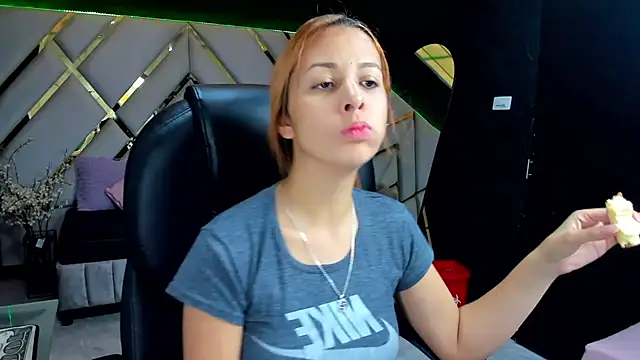 Paris Petit online show from 26, 2, 2026