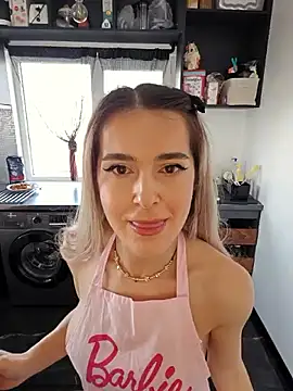 Snapshot of Sarah-Hart chatting on 13, 2, 2025 Sarah-Hart online show from 13, 2, 2025