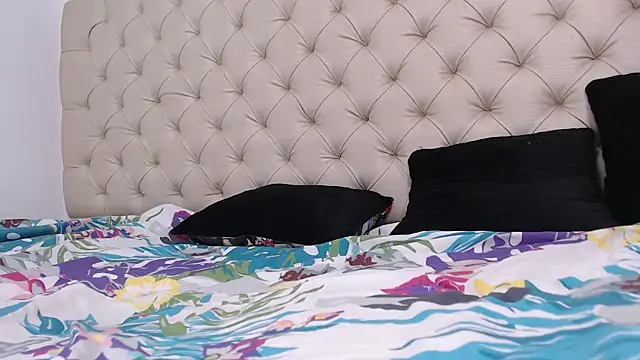 isabella jazz online show from 6, 3, 2025