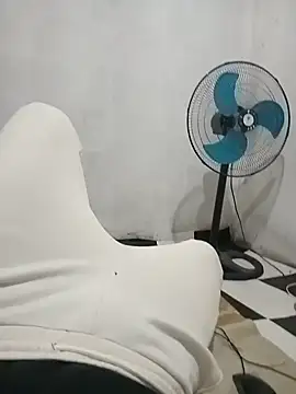 izinjamfee2 online show from 23, 3, 2026