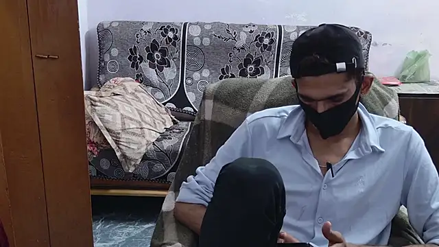 Snapshot of Habibi_big_b chatting on 7, 5, 2026 Habibi big b online show from 7, 5, 2026
