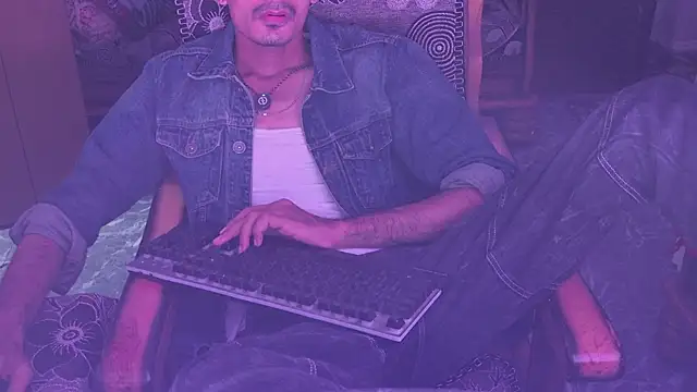 Snapshot of Habibi_big_b chatting on 23, 5, 2026 Habibi big b online show from 23, 5, 2026