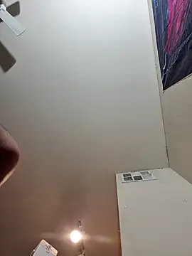 Snapshot of lit702 chatting on 12, 4, 2026 lit702 online show from 12, 4, 2026