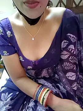 Snapshot of Roja-Telugu777 chatting on 15, 10, 2025 Roja-Telugu777 online show from 15, 10, 2025