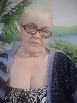 VioletSweet566 online show from 9, 12, 2024