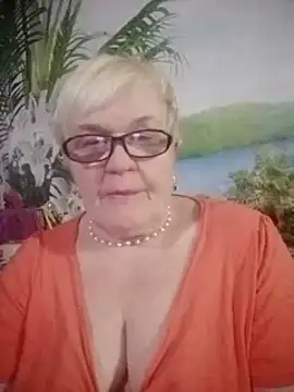 VioletSweet566 online show from 9, 12, 2024