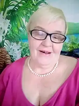 VioletSweet566 online show from 10, 3, 2025