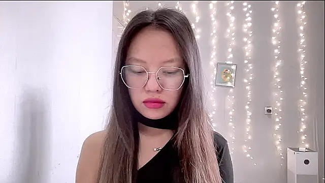 Risalynn online show from 5, 3, 2025