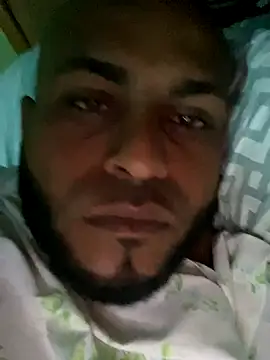 islandvybee55 online show from 28, 9, 2025