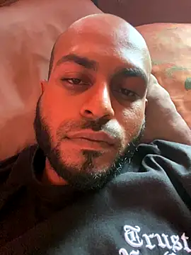 islandvybee55 online show from 30, 10, 2025