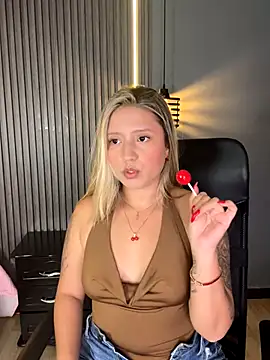 MiaPetit  online show from 16, 9, 2025