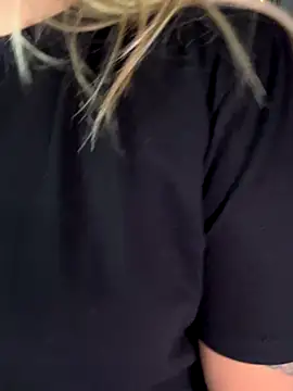 MiaPetit  online show from 27, 9, 2025