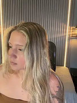 MiaPetit  online show from 4, 10, 2025