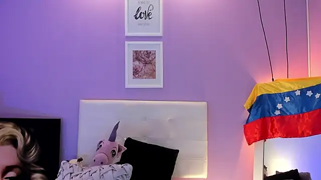 Snapshot of Charlotte11-11 chatting on 21, 3, 2026 Charlotte11-11 online show from 21, 3, 2026