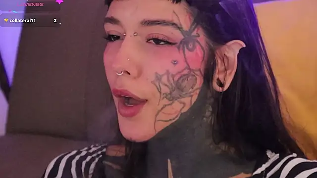 Snapshot of FairyFlexxxx chatting on 18, 2, 2026 FairyFlexxxx online show from 18, 2, 2026