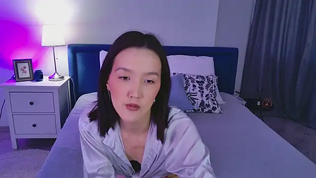 CarrieAmber online show from 10, 4, 2026