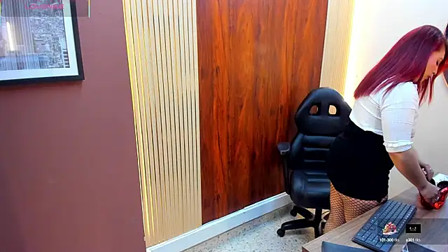 VickyJohnson1 online show from 6, 2, 2025