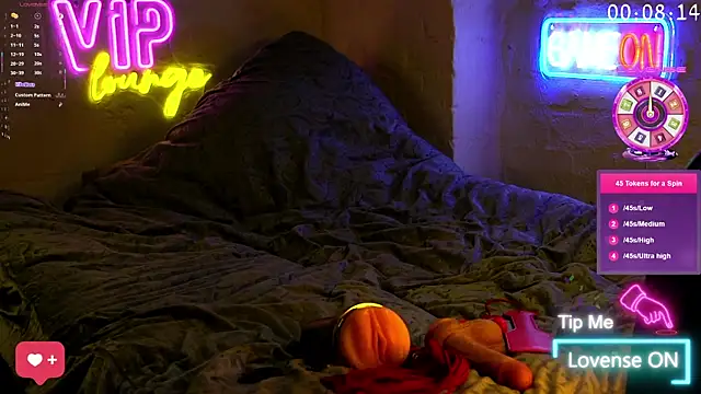 coupleofficial online show from 14, 3, 2025