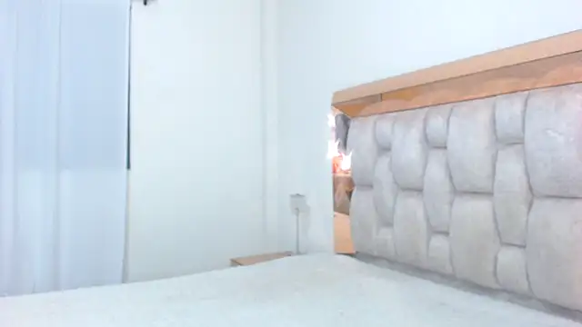 Snapshot of lolaperrys chatting on 23, 12, 2024 lolaperrys online show from 23, 12, 2024