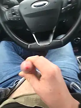 Snapshot of Titanhoott chatting on 9, 12, 2024 Titanhoott online show from 9, 12, 2024