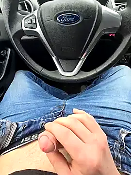 Snapshot of Titanhoott chatting on 10, 1, 2025 Titanhoott online show from 10, 1, 2025