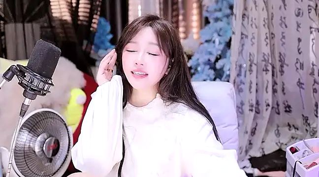 Missy Nana21 online show from 21, 3, 2025