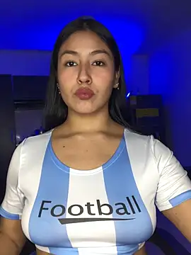 Snapshot of EmmaRossem chatting on 1, 12, 2025 EmmaRossem online show from 1, 12, 2025