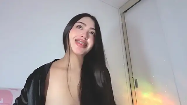 Sweet-Sophiee online show from 5, 4, 2026